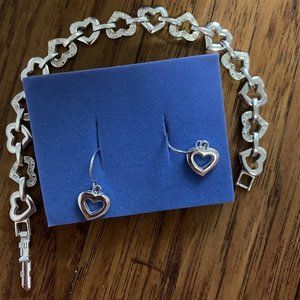 Avon Jewelry - Avon Jewelry Set Avon Jewelry - Avon Jewelry Set